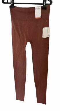 Wonderly Studio High Rise Leggings